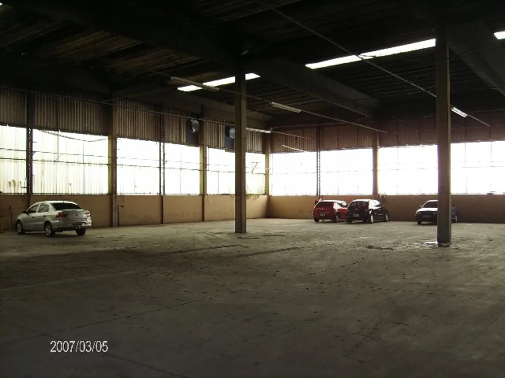 Depósito-Galpão, 1800 m² - Foto 1