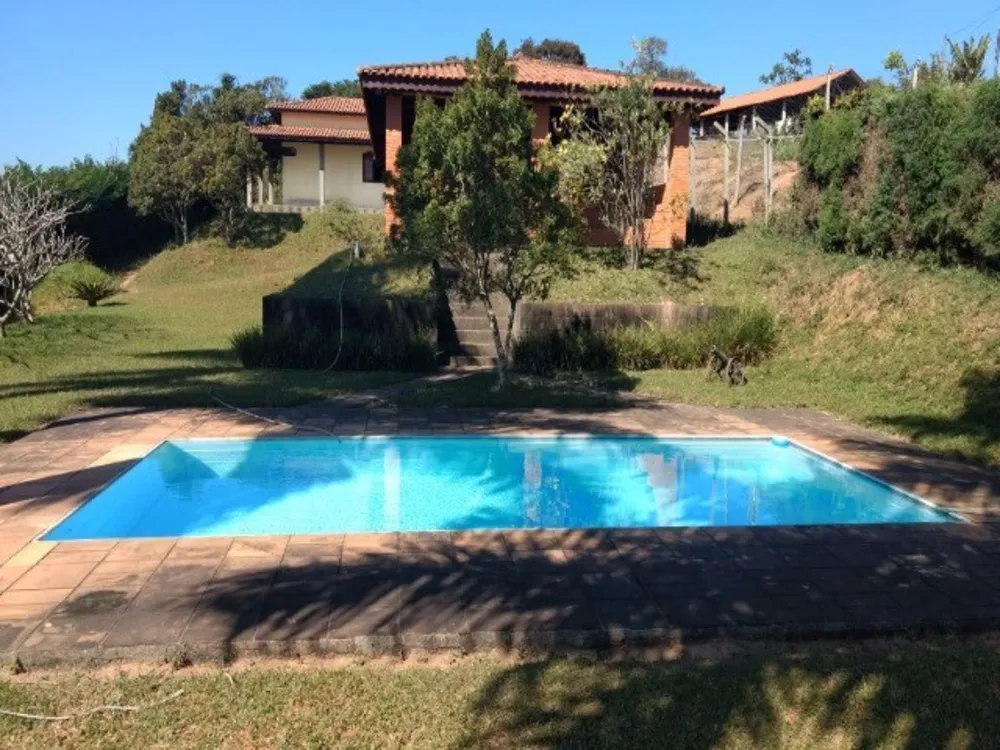 Chácara, 3 quartos, 2900 m² - Foto 1