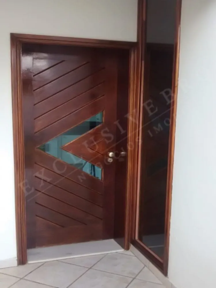 Sobrado, 3 quartos, 270 m² - Foto 2