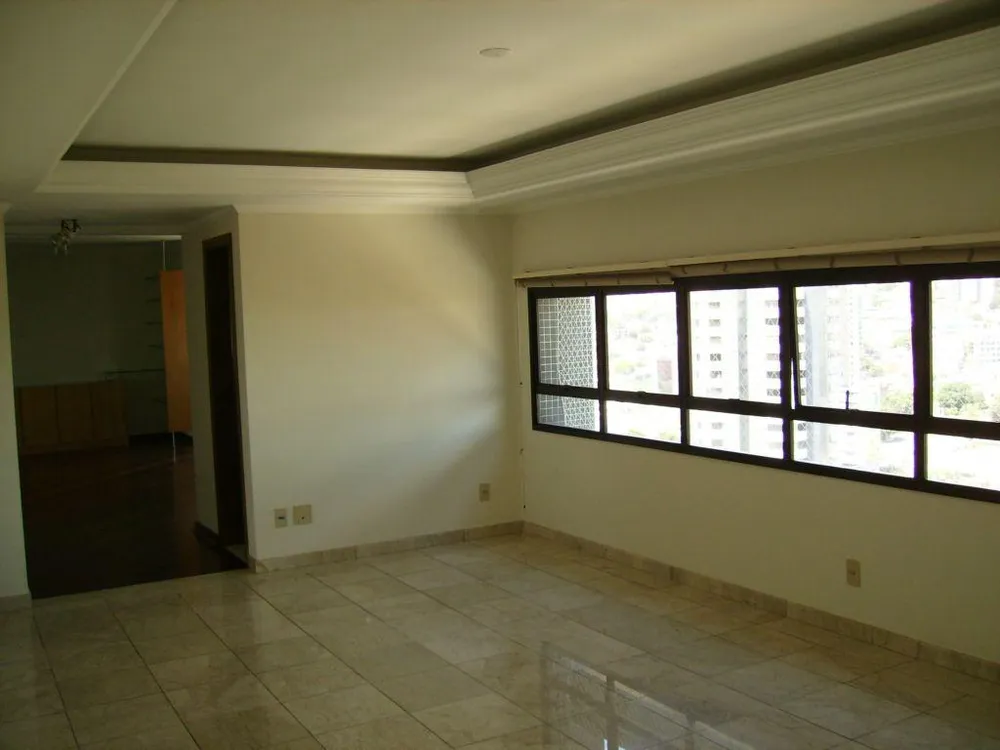 Apartamento, 3 quartos, 200 m² - Foto 1