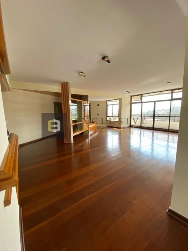 Apartamento, 3 quartos, 250 m² - Foto 1