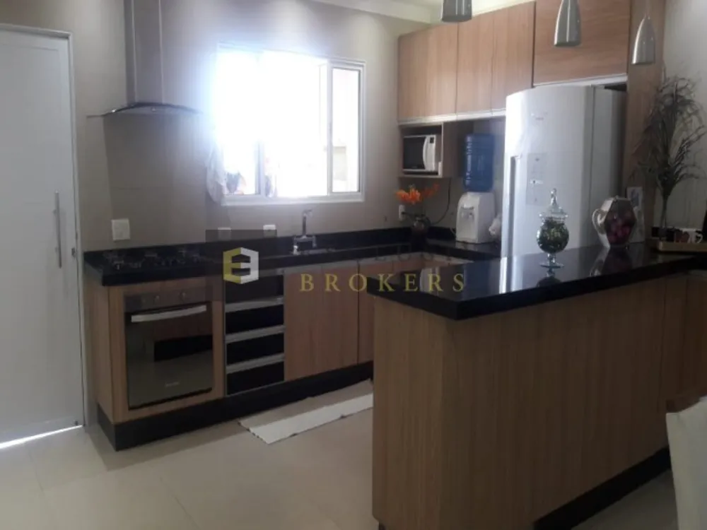 Casa, 3 quartos, 240 m² - Foto 1