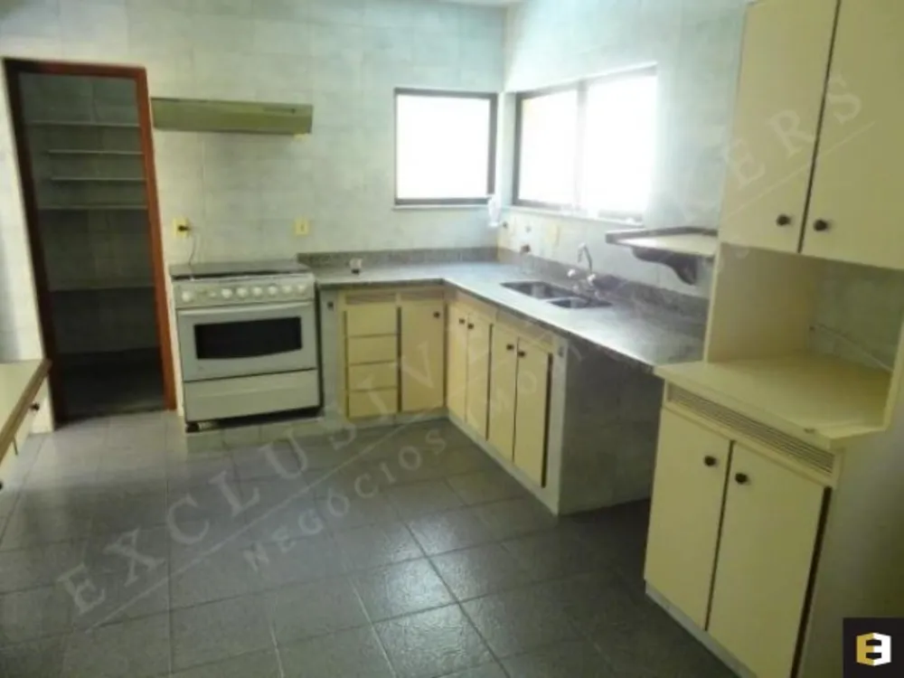 Casa, 6 quartos, 450 m² - Foto 1
