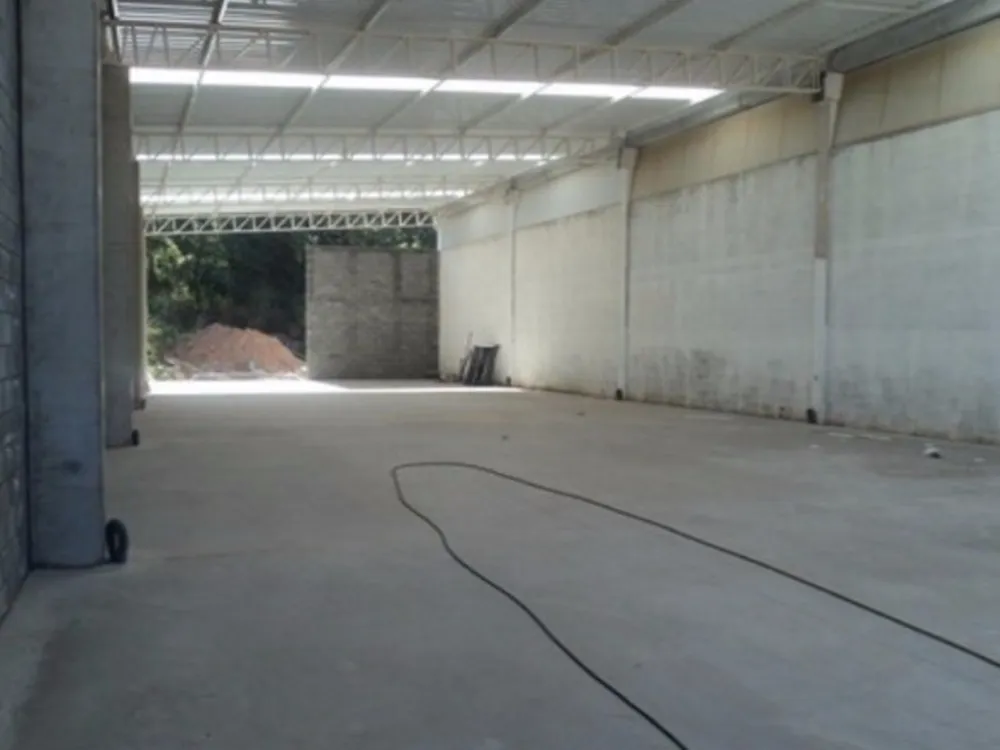 Depósito-Galpão, 650 m² - Foto 1