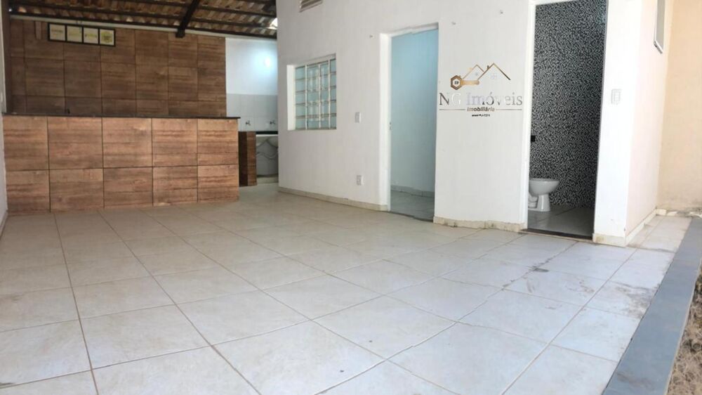 Casa à venda com 3 quartos, 44m² - Foto 2