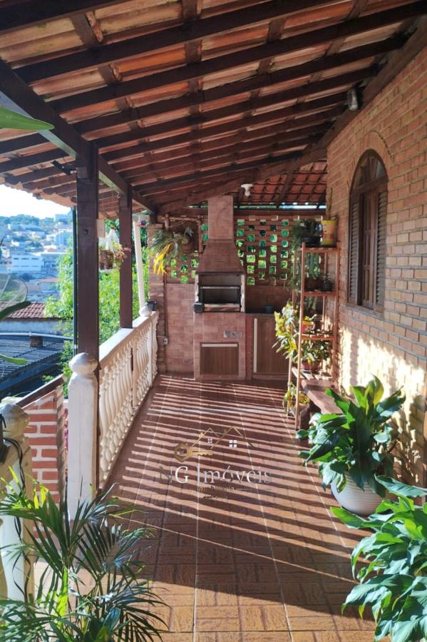 Casa à venda com 3 quartos, 100m² - Foto 27