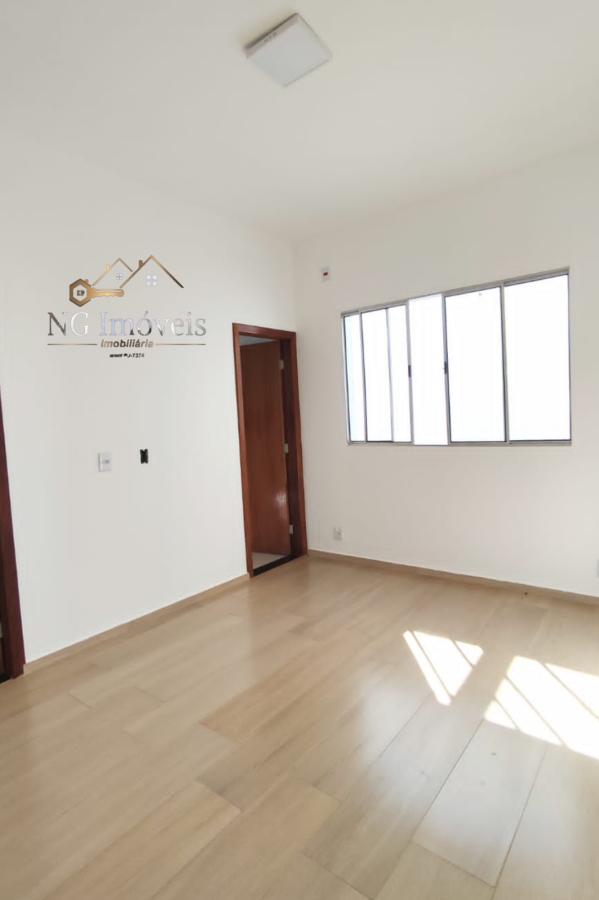 Casa à venda com 3 quartos, 69m² - Foto 12