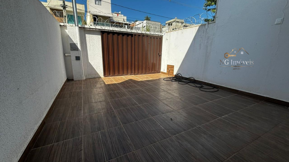 Casa à venda com 3 quartos, 45m² - Foto 8