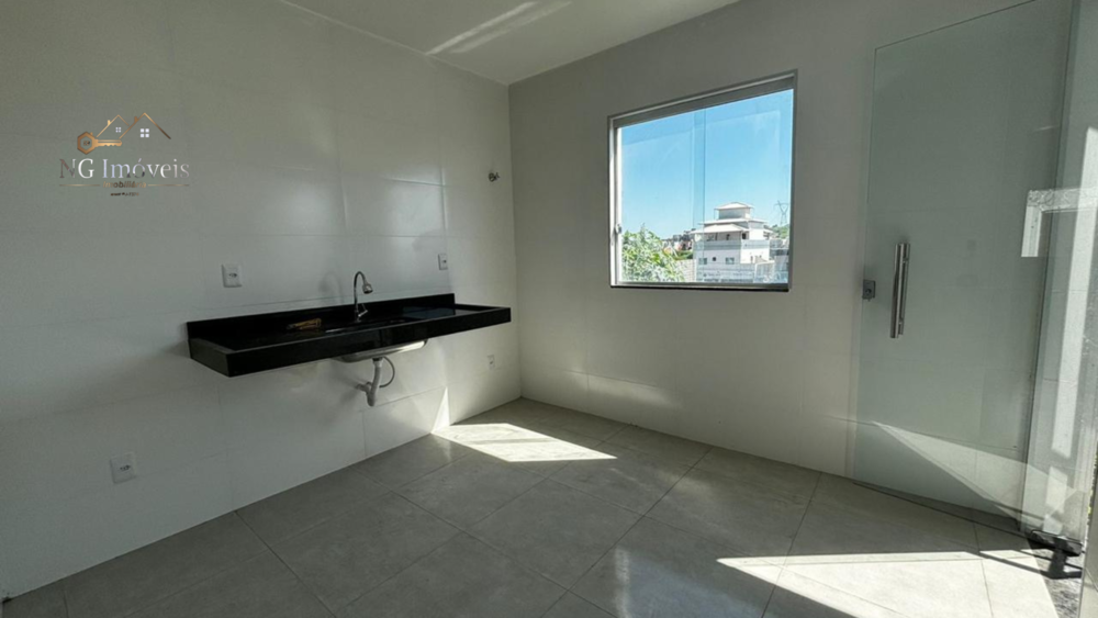 Casa à venda com 3 quartos, 45m² - Foto 1