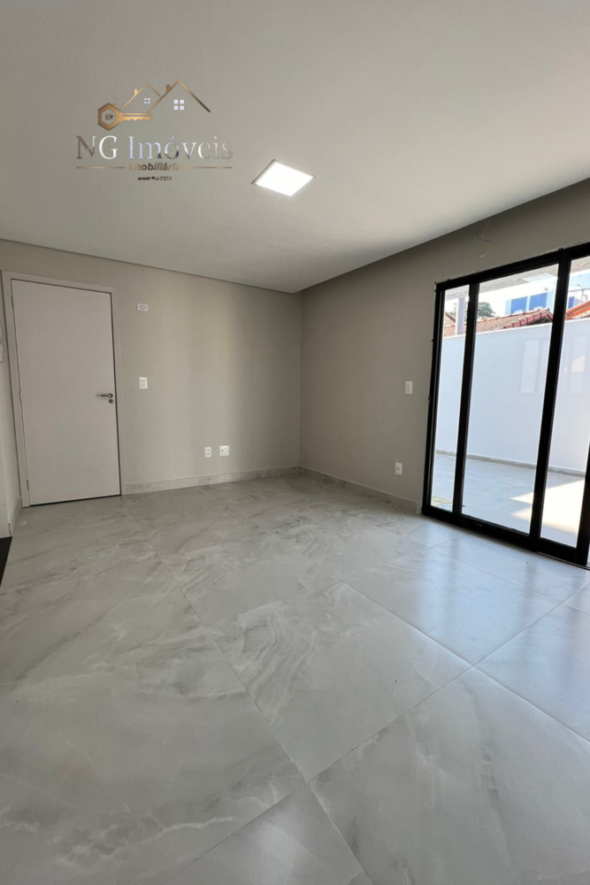 Apartamento à venda com 3 quartos, 15m² - Foto 1