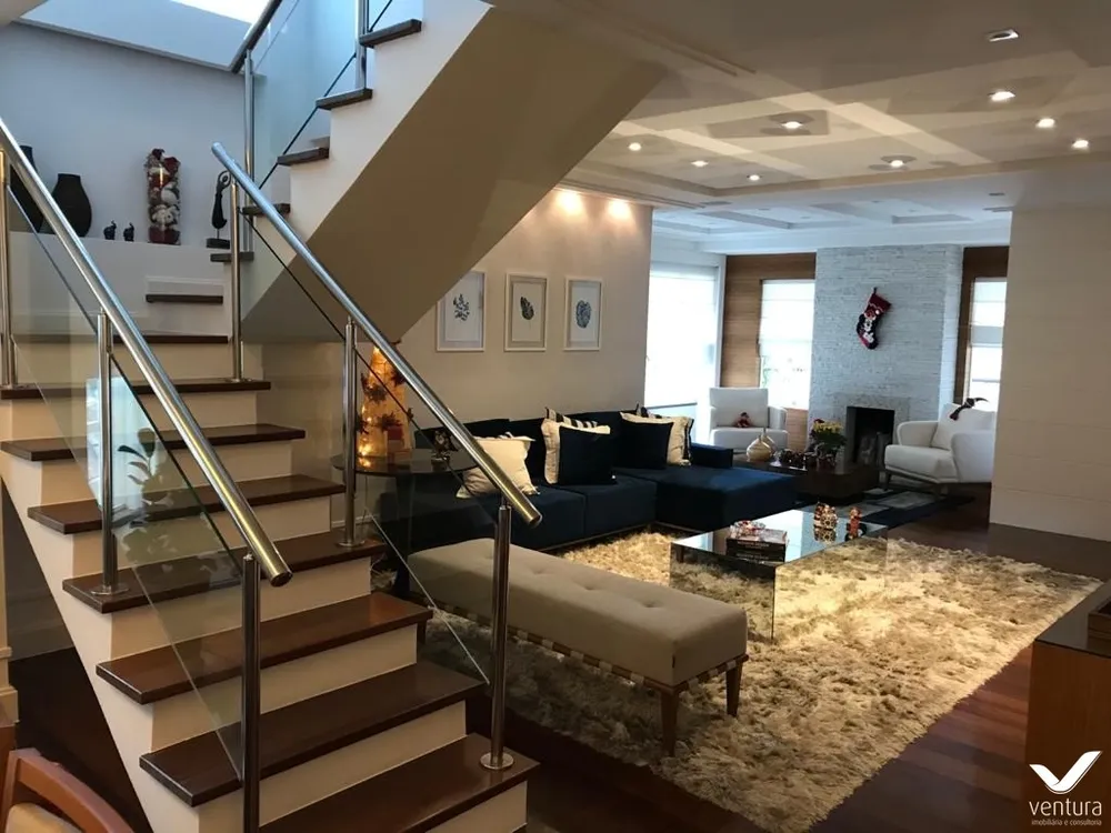 Casa, 4 quartos, 300 m² - Foto 1