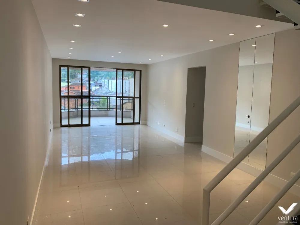 Cobertura, 3 quartos, 200 m² - Foto 1