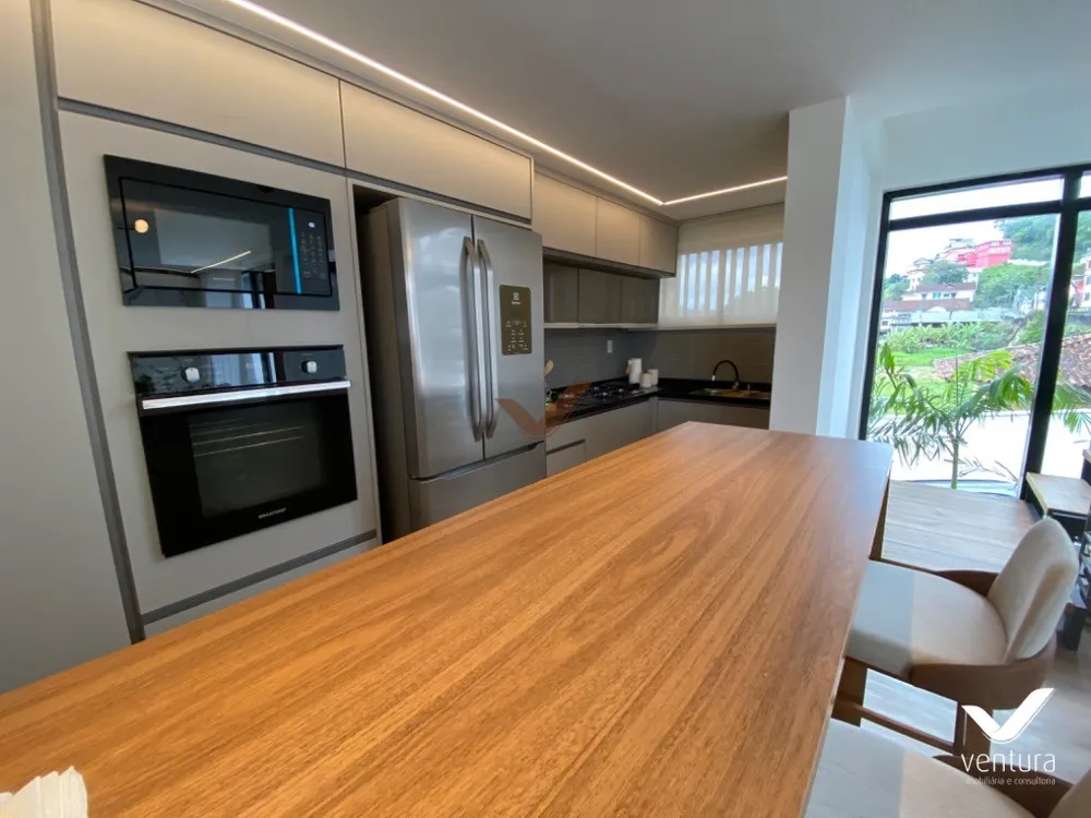 Casa, 3 quartos, 224 m² - Foto 10