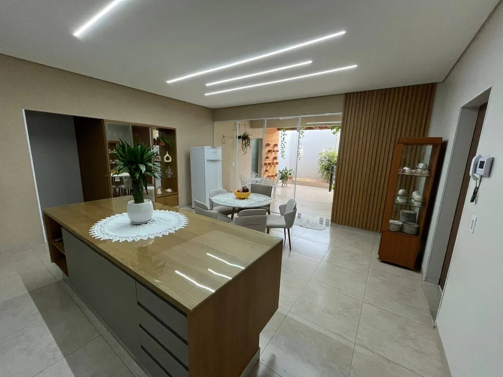 Casa, 3 quartos, 184 m² - Foto 4