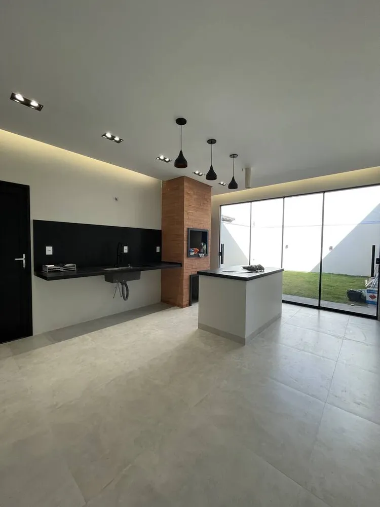 Casa, 3 quartos, 195 m² - Foto 2