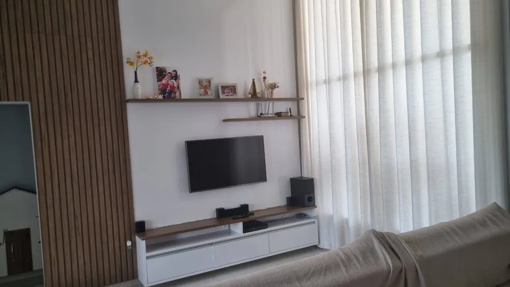 Casa, 3 quartos, 210 m² - Foto 4