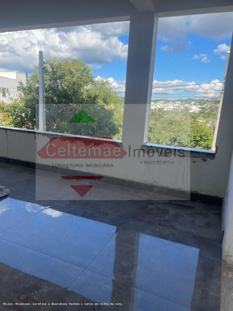 Sobrado à venda com 3 quartos, 251m² - Foto 2