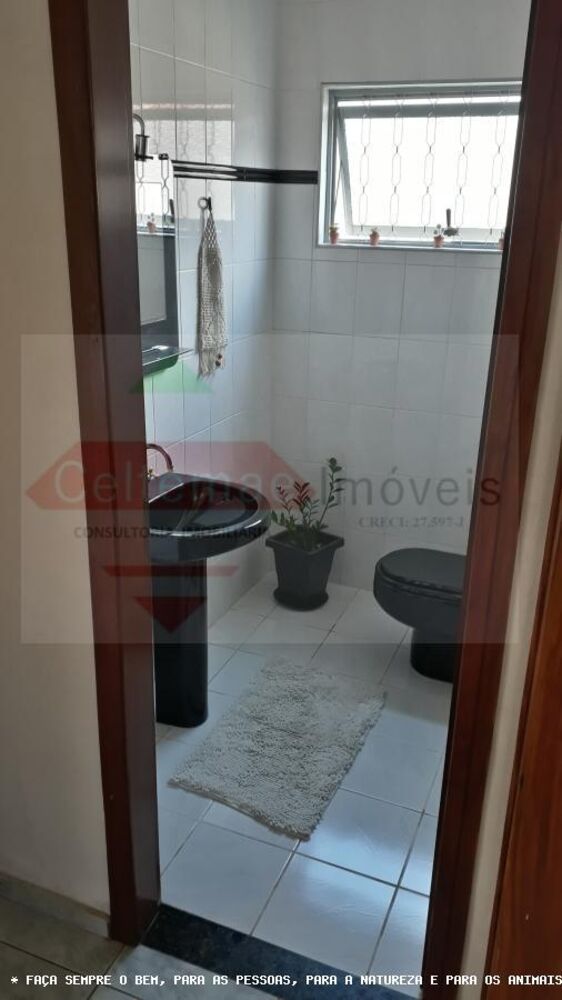 Casa, 5 quartos, 310 m² - Foto 1