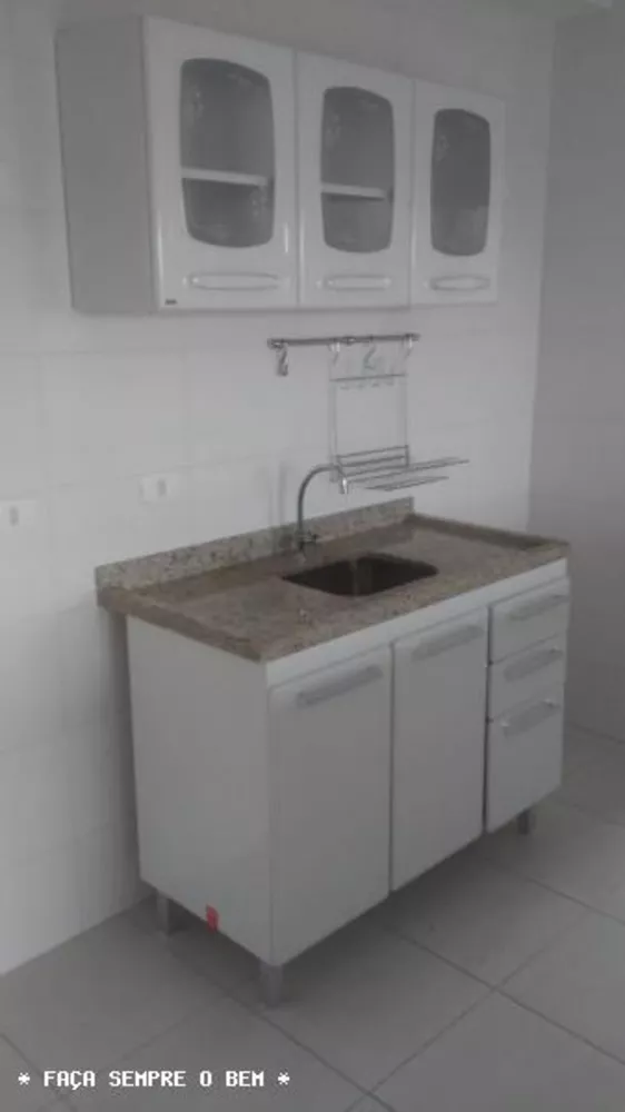 Apartamento à venda com 2 quartos, 65m² - Foto 3