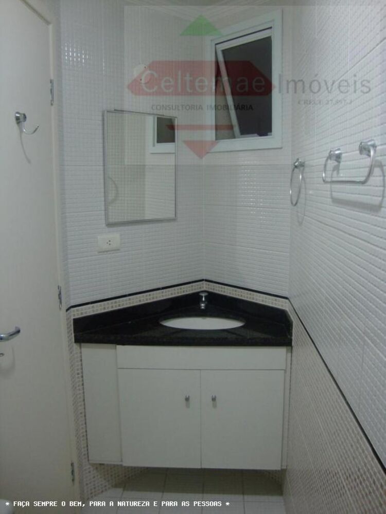 Apartamento à venda com 2 quartos, 67m² - Foto 4
