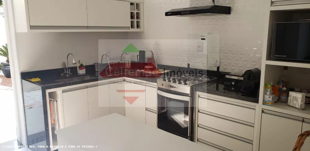 Casa, 4 quartos, 329 m² - Foto 2