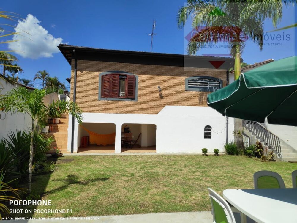 Casa de Condomínio à venda com 3 quartos, 250m² - Foto 4