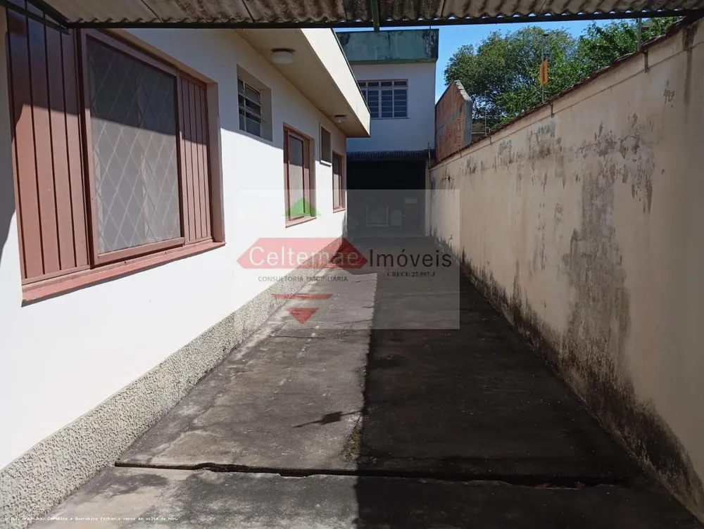 Casa, 5 quartos, 267 m² - Foto 2