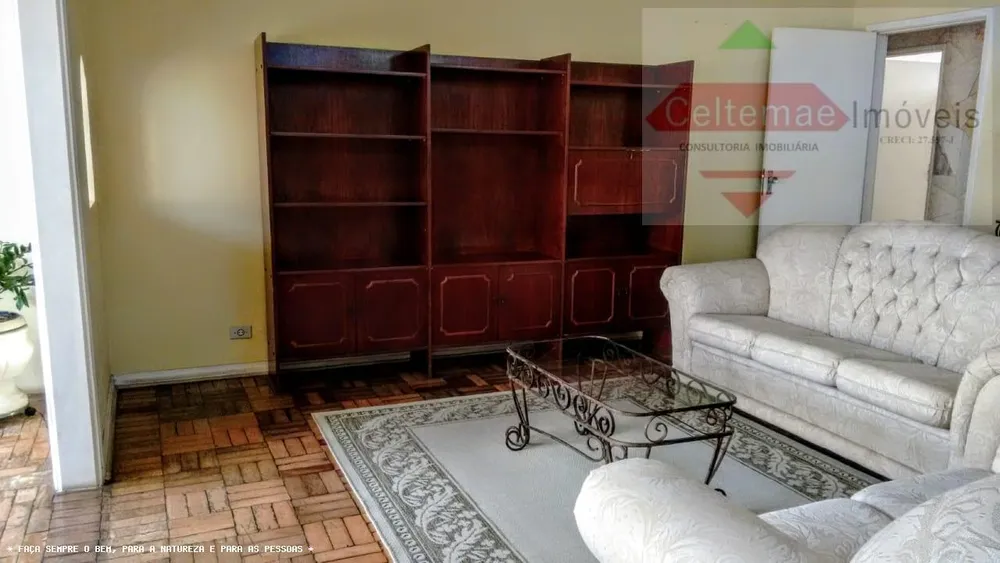 Casa, 3 quartos, 218 m² - Foto 2