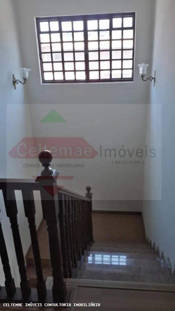 Casa, 5 quartos, 260 m² - Foto 3