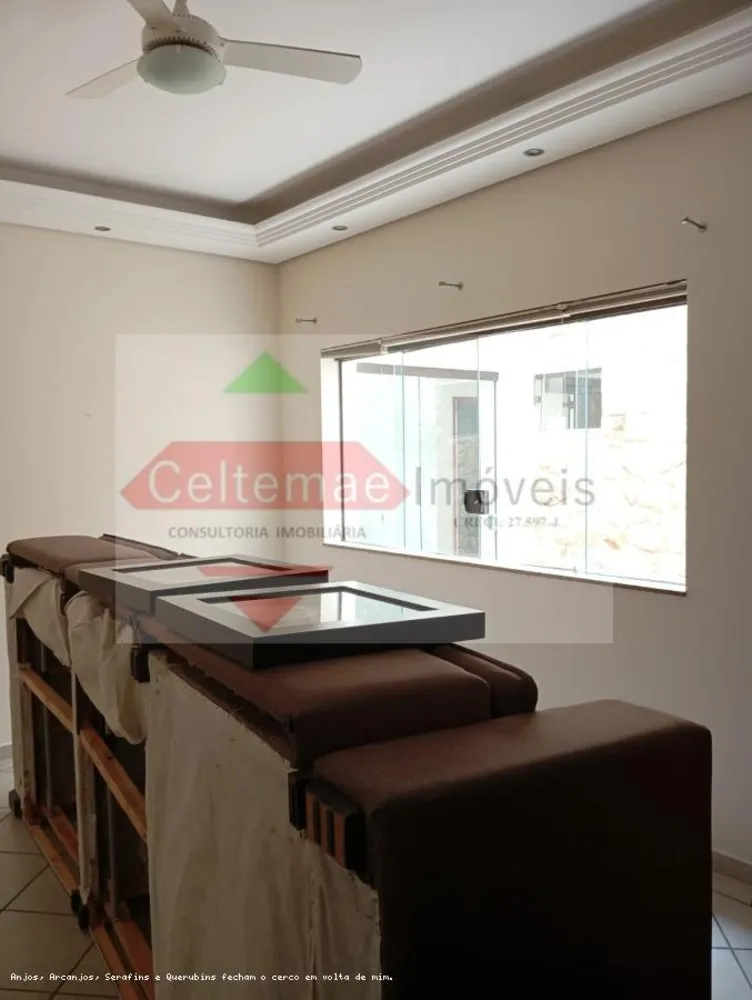 Casa, 4 quartos, 250 m² - Foto 1