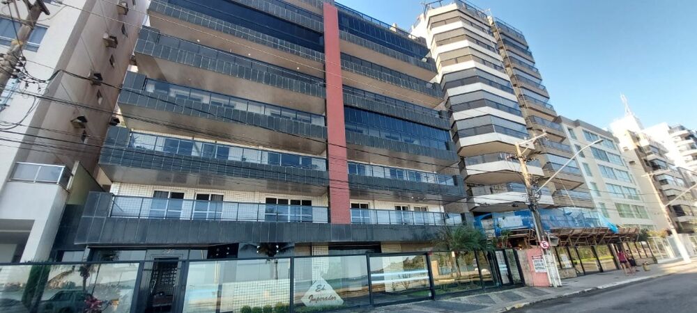 Apartamento à venda e temporada com 4 quartos, 240m² - Foto 1