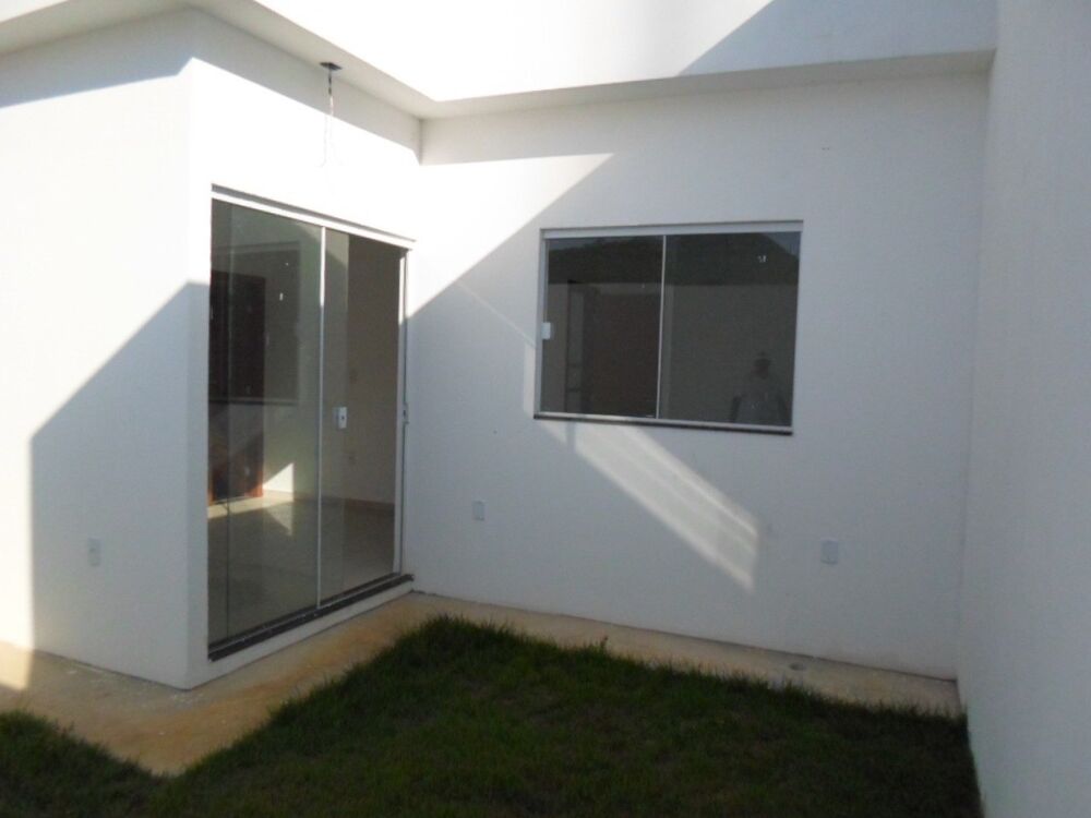 Casa à venda com 1 quarto, 78m² - Foto 2