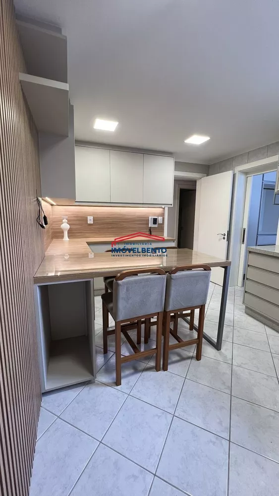 Apartamento à venda com 3 quartos, 122m² - Foto 5