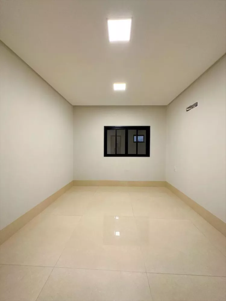 Casa à venda com 3 quartos, 376m² - Foto 9