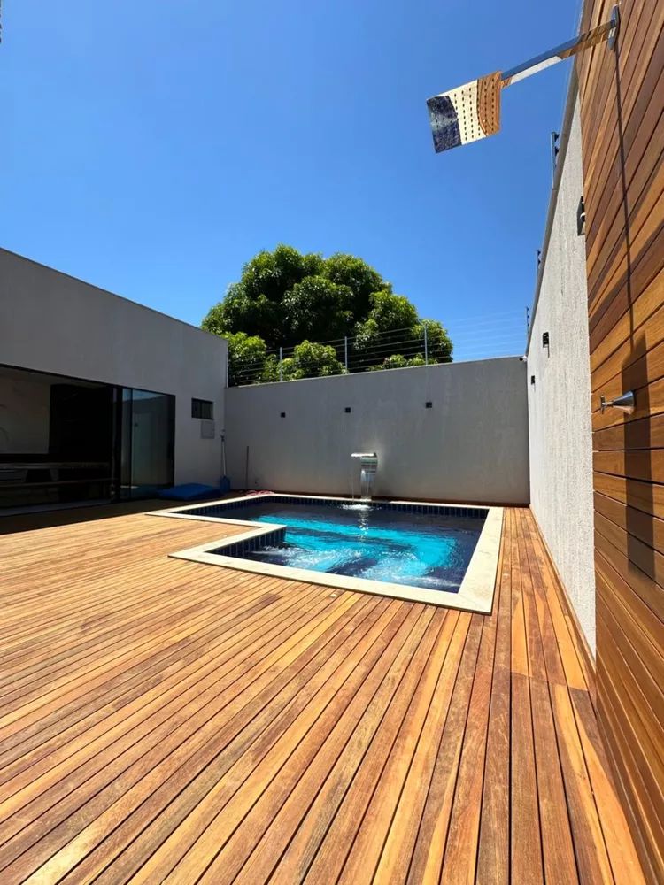 Casa à venda com 3 quartos, 200m² - Foto 4