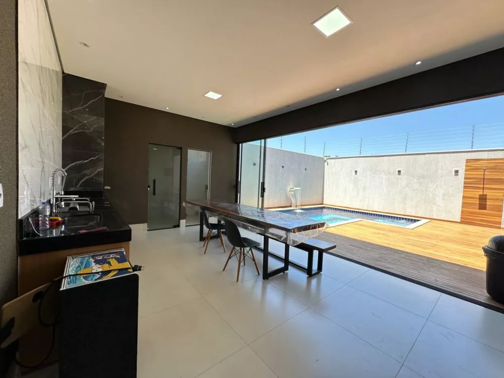 Casa à venda com 3 quartos, 200m² - Foto 6