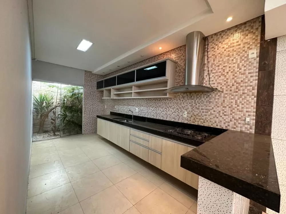 Casa à venda com 3 quartos, 200m² - Foto 6