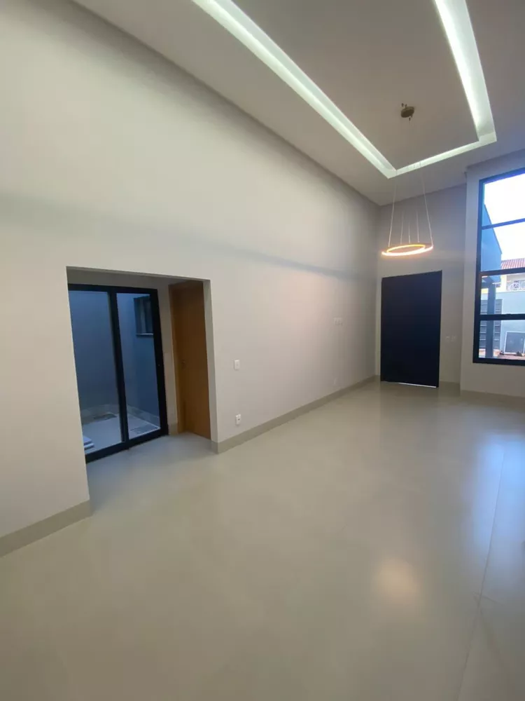 Casa à venda com 3 quartos, 160m² - Foto 3