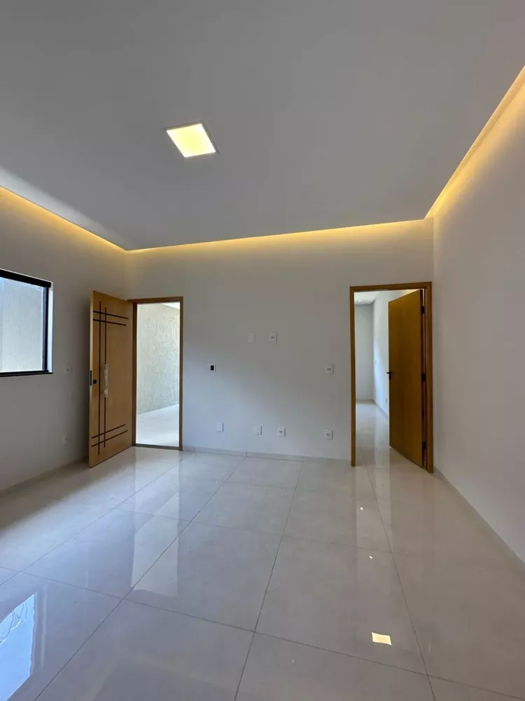 Casa à venda com 3 quartos, 240m² - Foto 14