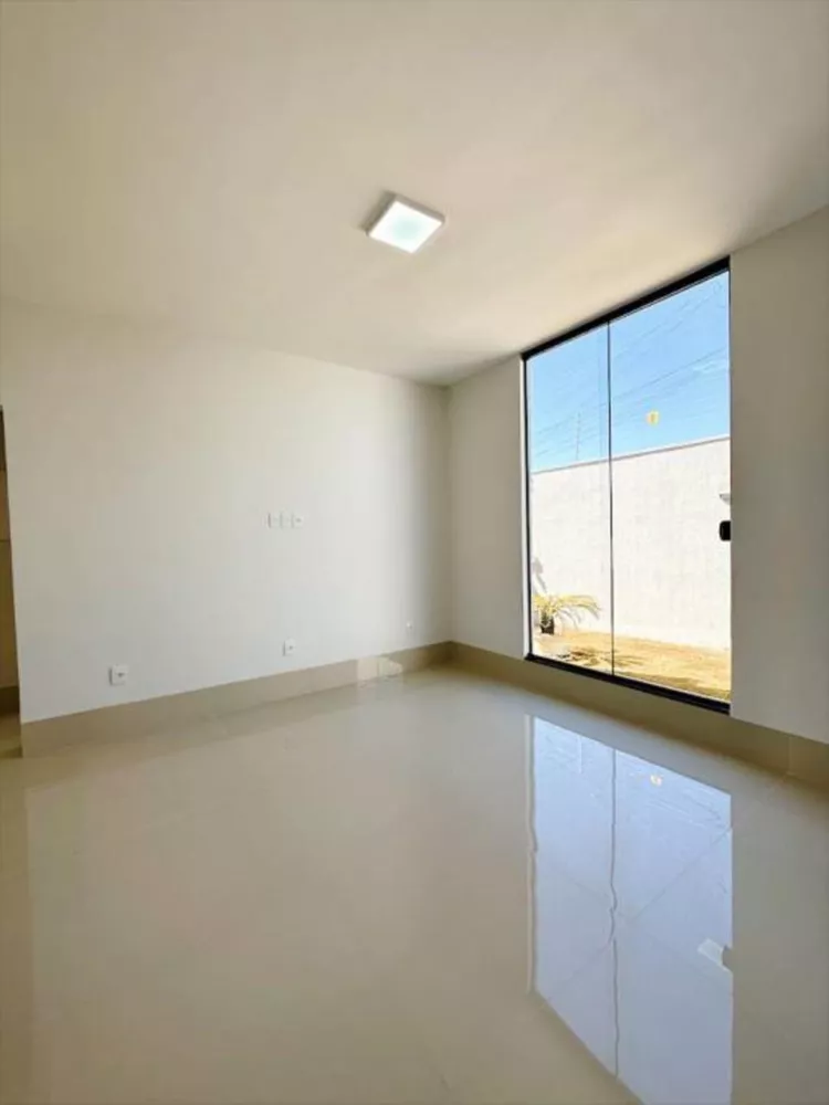 Casa à venda com 3 quartos, 360m² - Foto 7