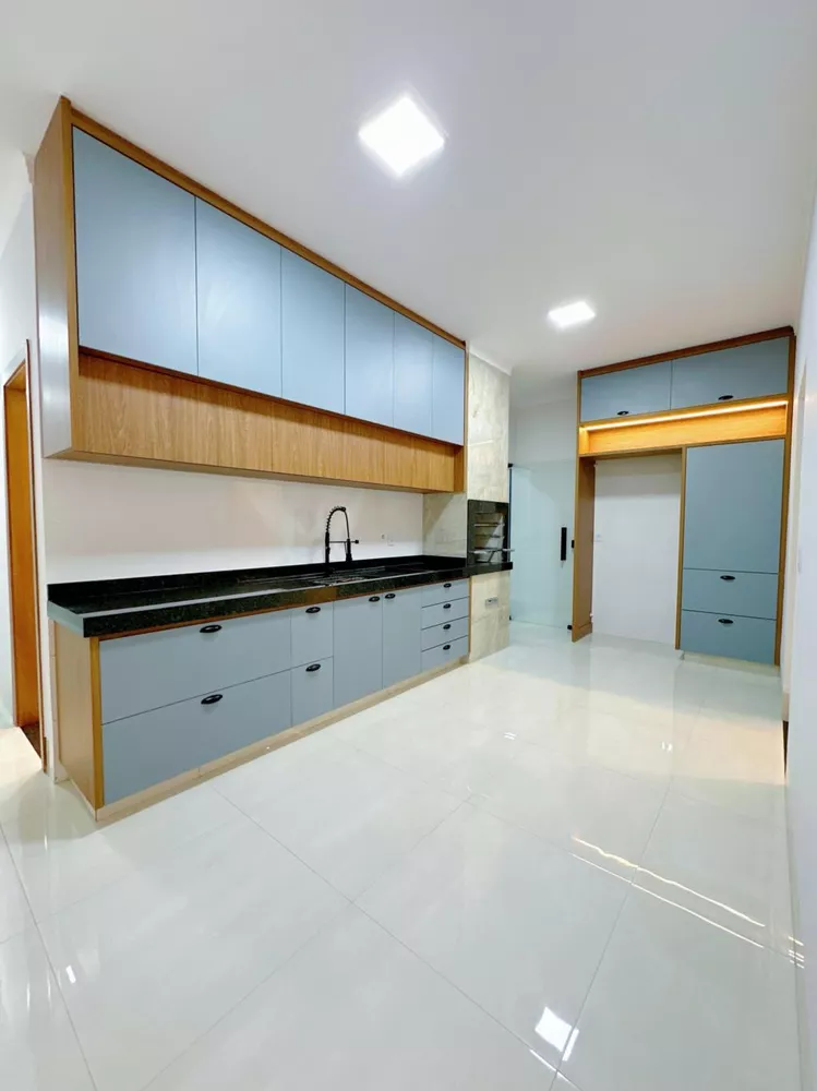 Casa à venda com 3 quartos, 180m² - Foto 3