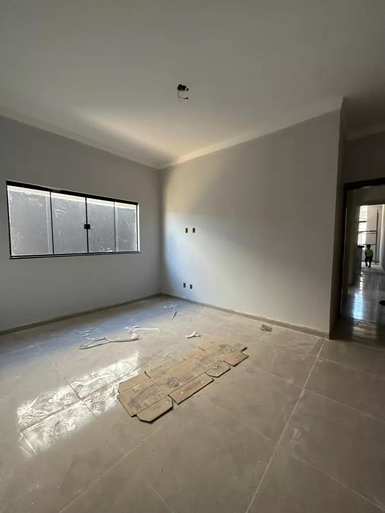 Casa à venda com 3 quartos, 180m² - Foto 4