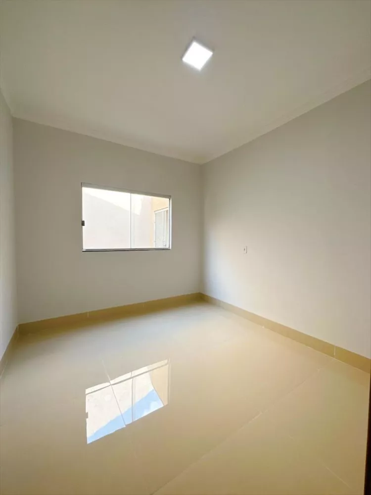 Casa à venda com 3 quartos, 200m² - Foto 4