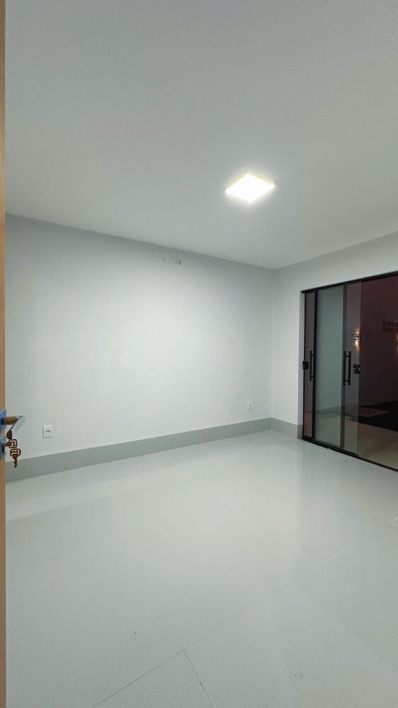 Casa à venda com 3 quartos, 370m² - Foto 6