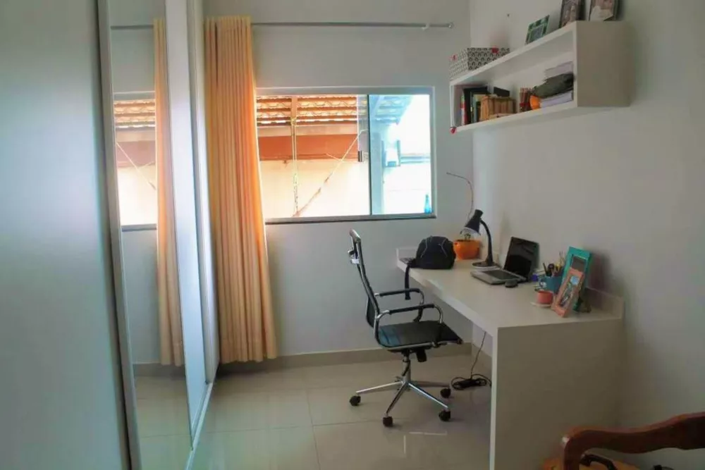 Casa à venda com 3 quartos, 241m² - Foto 7