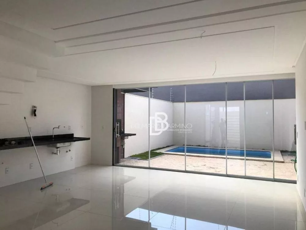 Casa à venda com 3 quartos, 143m² - Foto 2