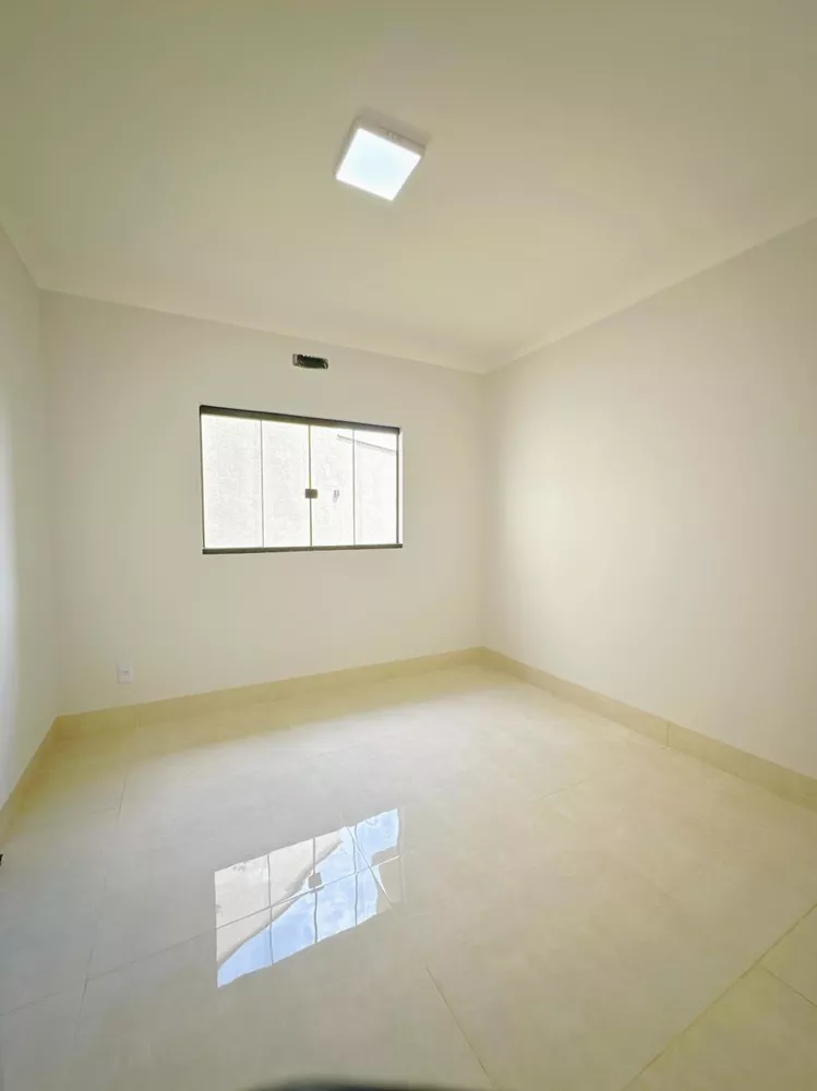 Casa à venda com 3 quartos, 300m² - Foto 8