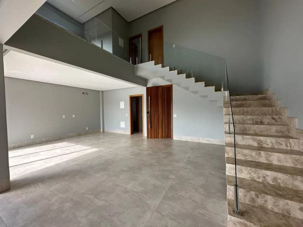 Casa de Condomínio à venda com 4 quartos, 236m² - Foto 5