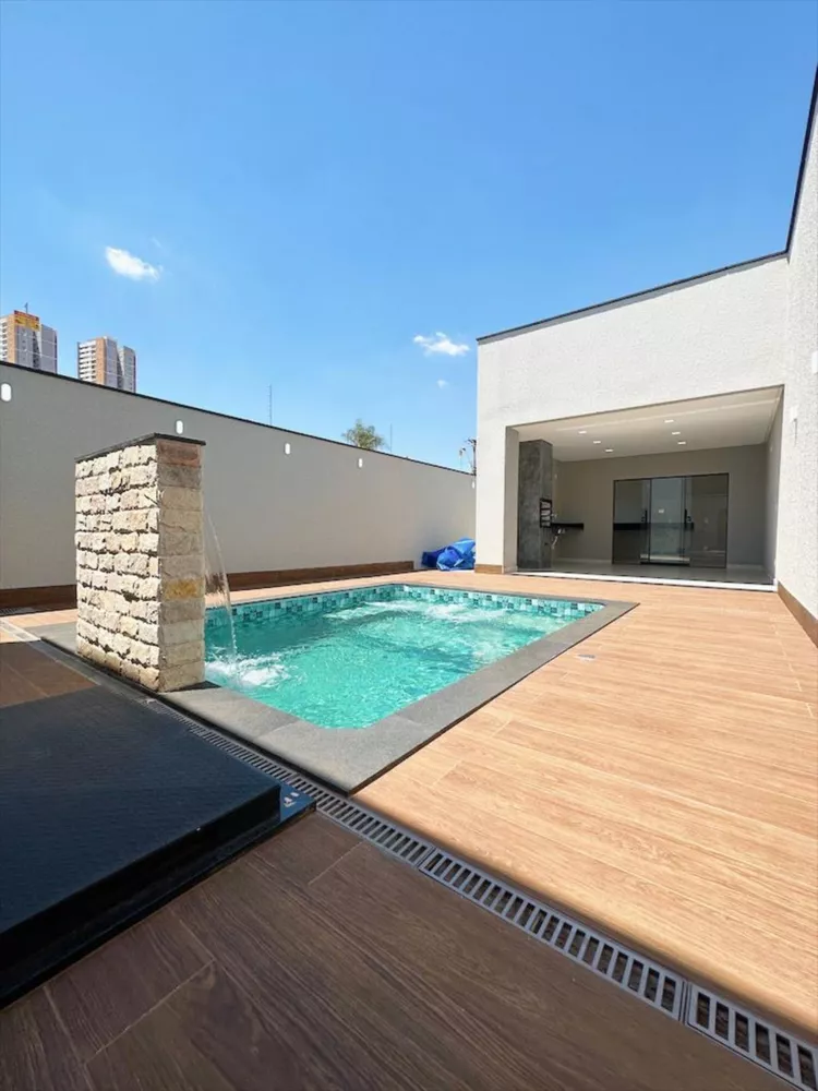 Casa à venda com 3 quartos, 200m² - Foto 4