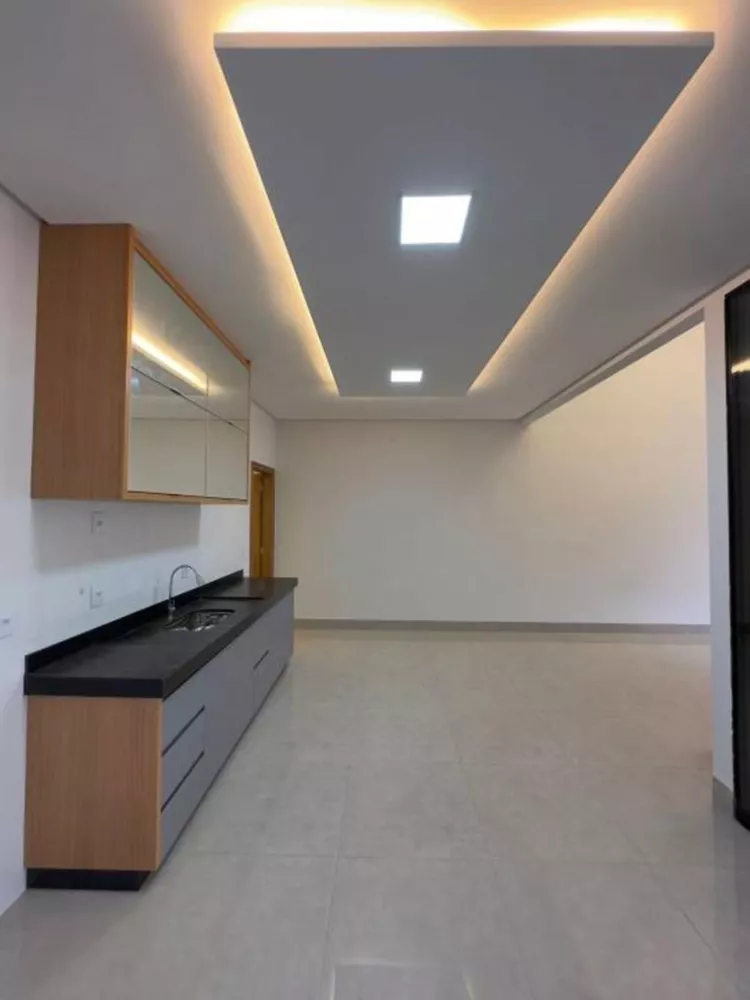 Casa à venda com 3 quartos, 198m² - Foto 10